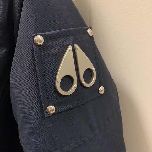 Moose Knuckle Parka (size: L) - Picture 4 of 11